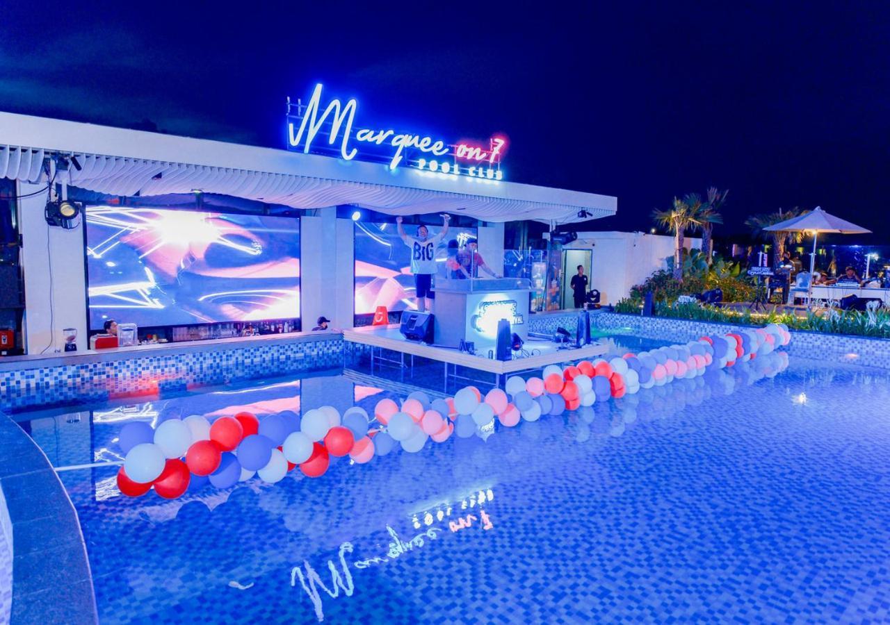 Pentacity Hotel Balikpapan Экстерьер фото