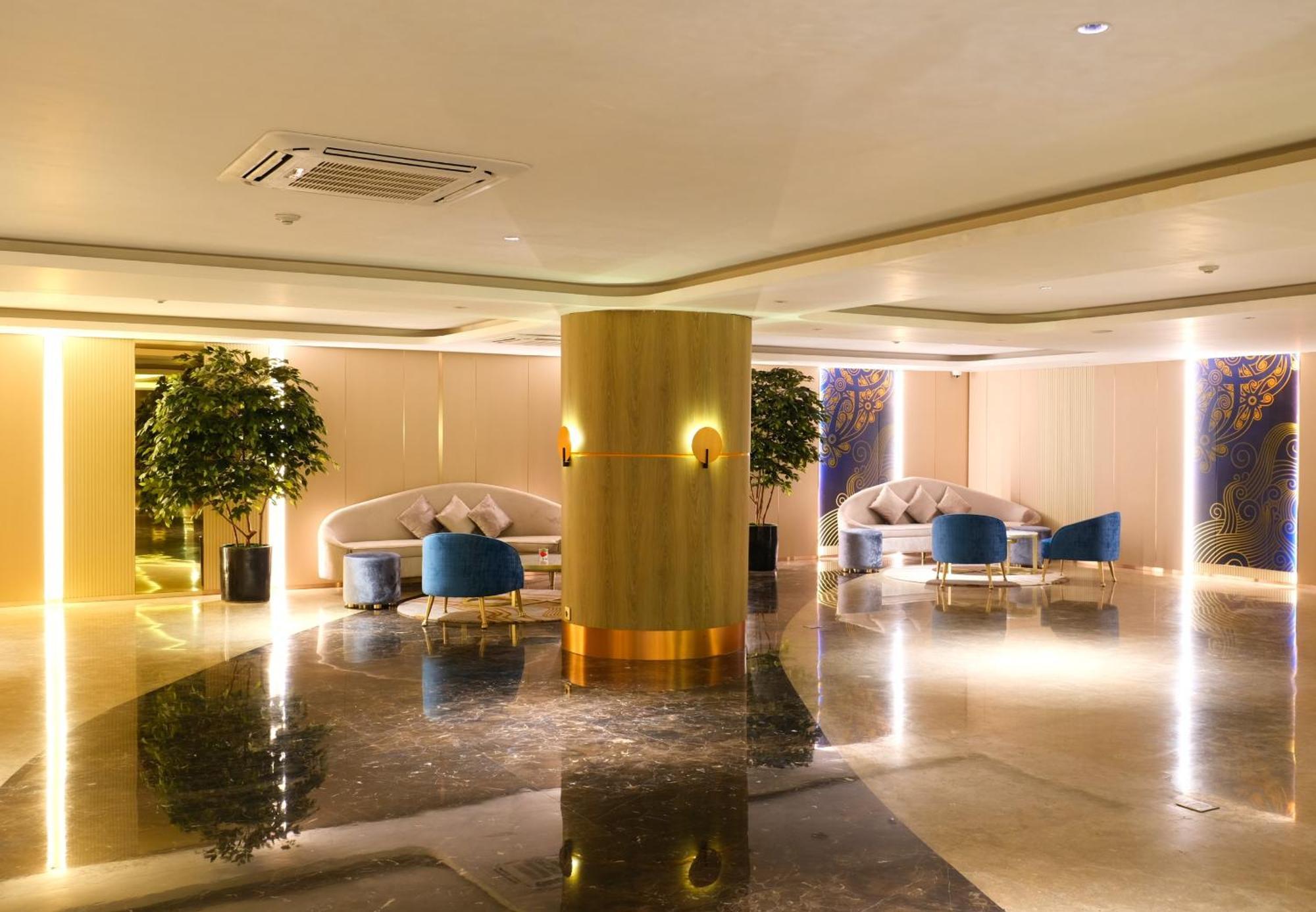Pentacity Hotel Balikpapan Экстерьер фото