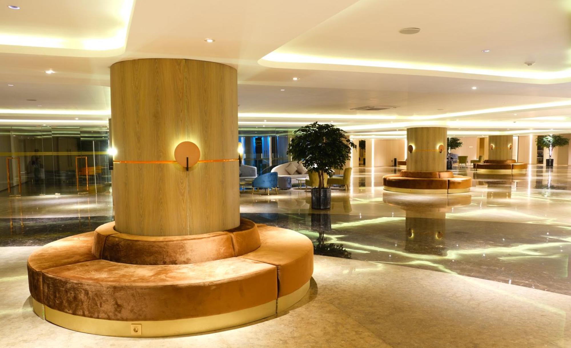 Pentacity Hotel Balikpapan Экстерьер фото