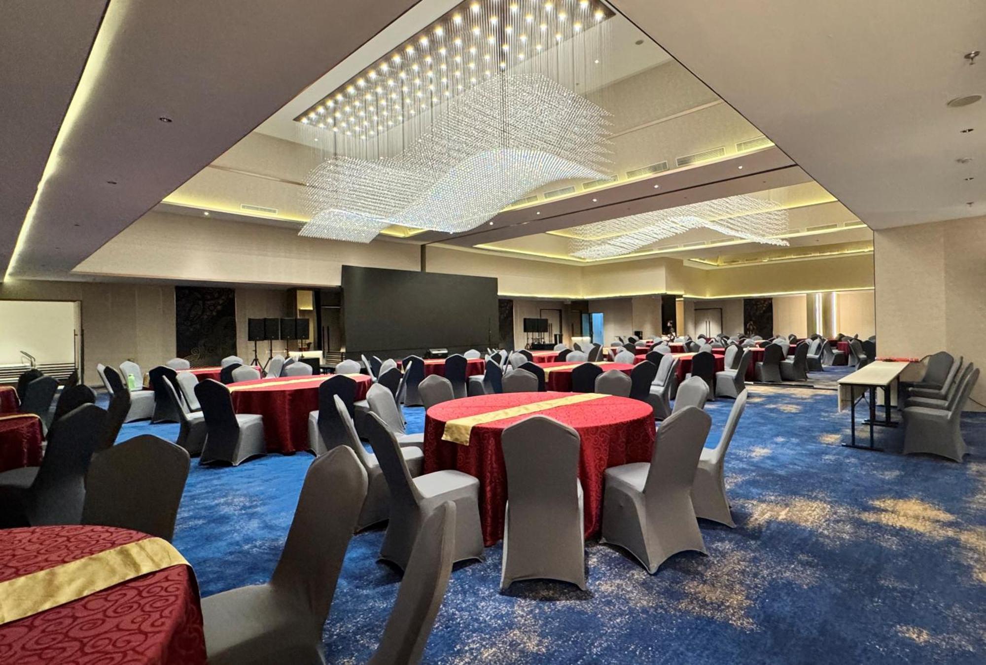 Pentacity Hotel Balikpapan Экстерьер фото